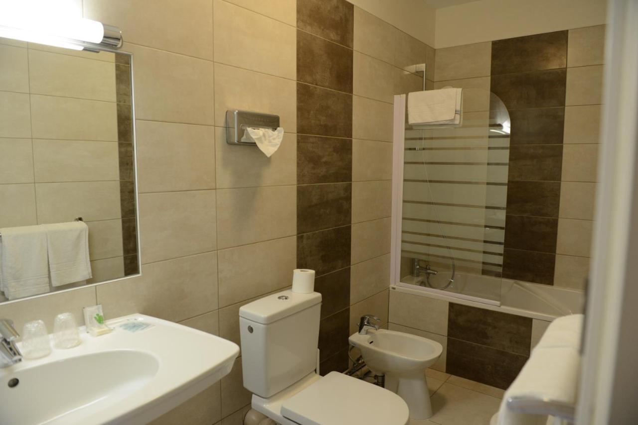 Hotel Du Lion Vesoul Kültér fotó